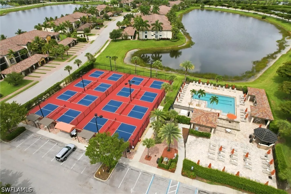 Montiano Drive Naples, FL 34113