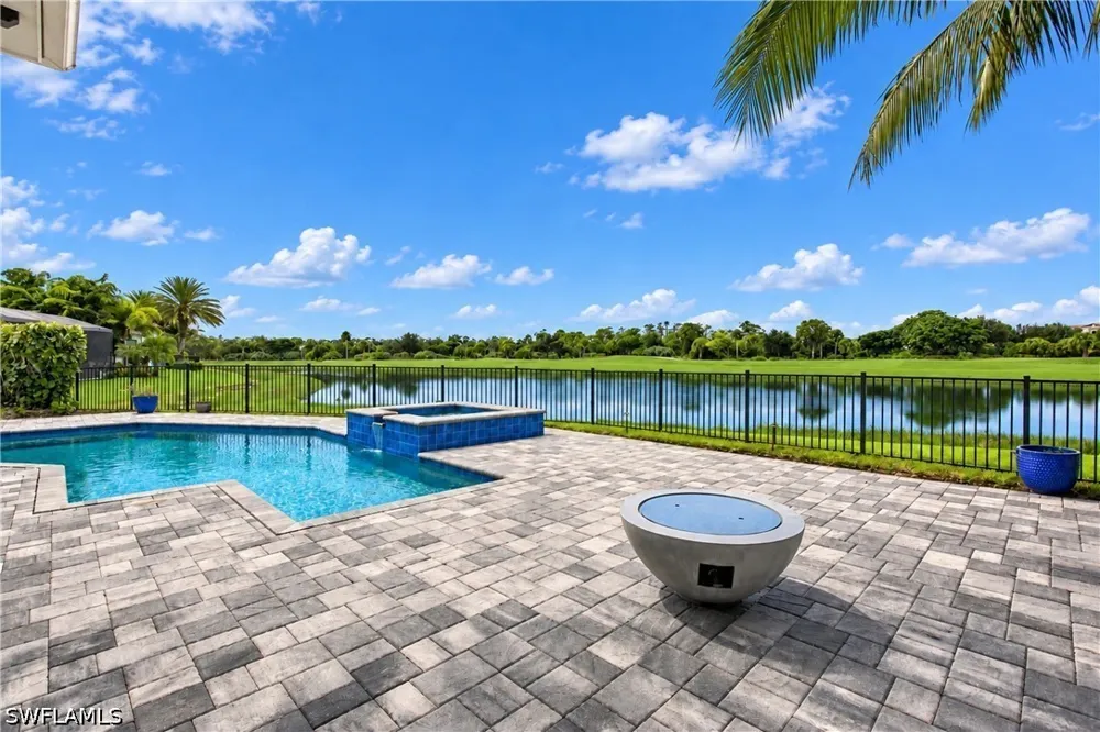 Montiano Drive Naples, FL 34113