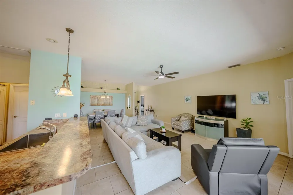 4722 78TH COURT E Bradenton, FL 34203
