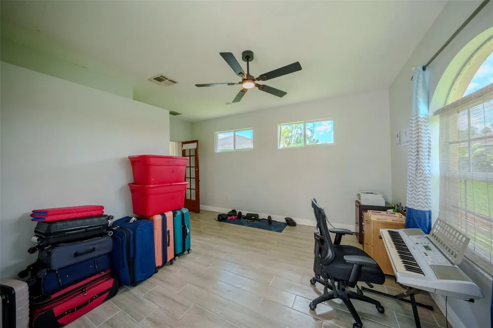 4722 78TH COURT E Bradenton, FL 34203