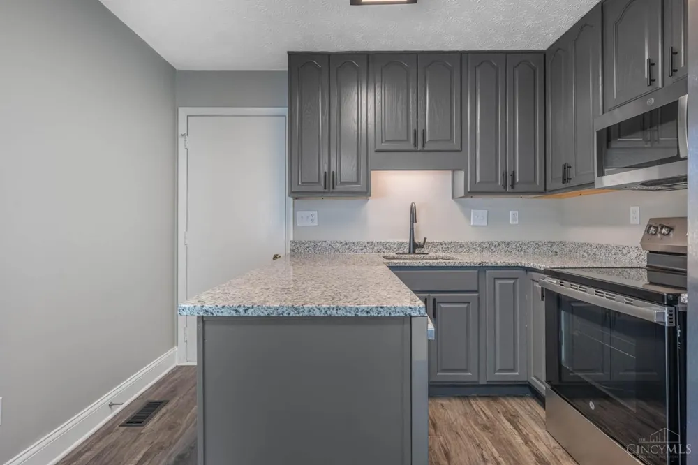 23 Pam Drive Franklin, OH 45005