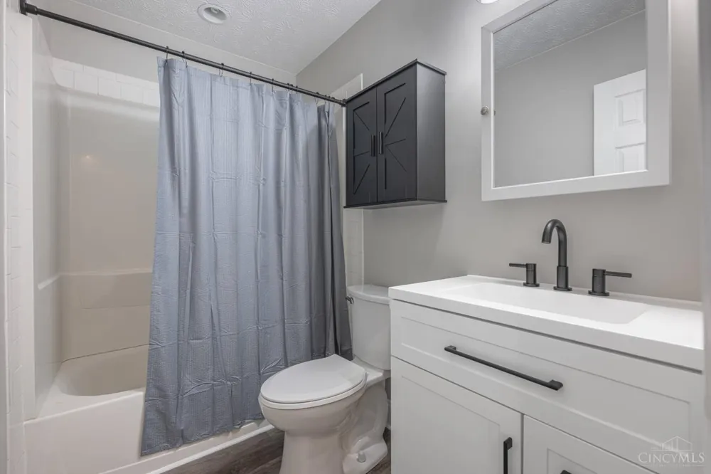 23 Pam Drive Franklin, OH 45005