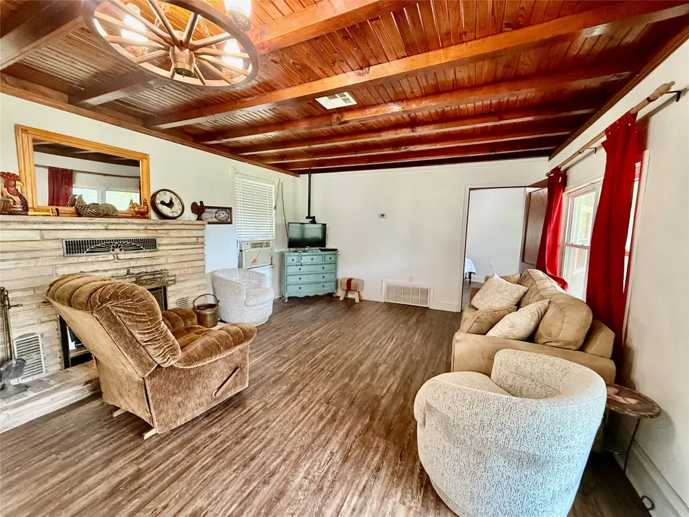 19442 W 929 Cookson, OK 74427