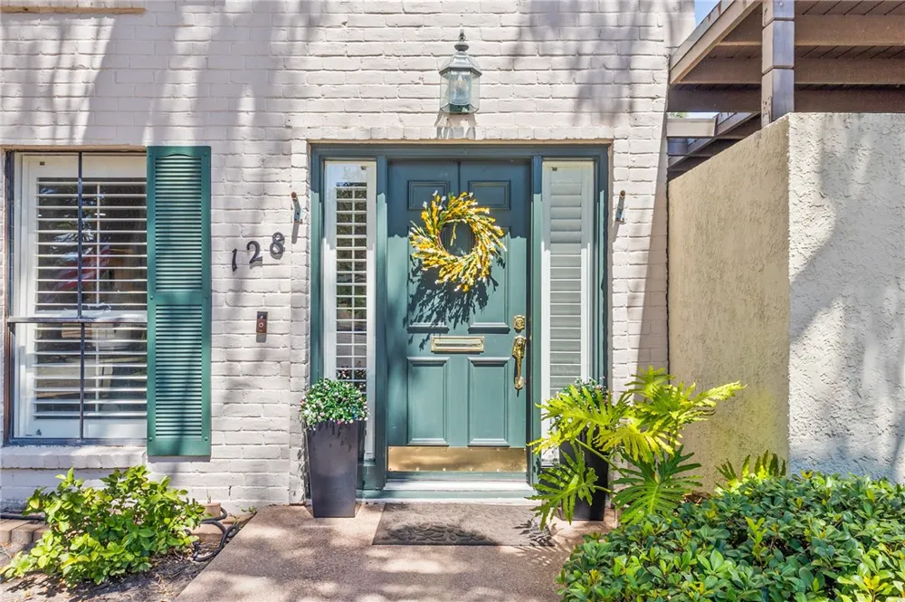 128 Lake Shore Drive #128 Corpus Christi, TX 78413