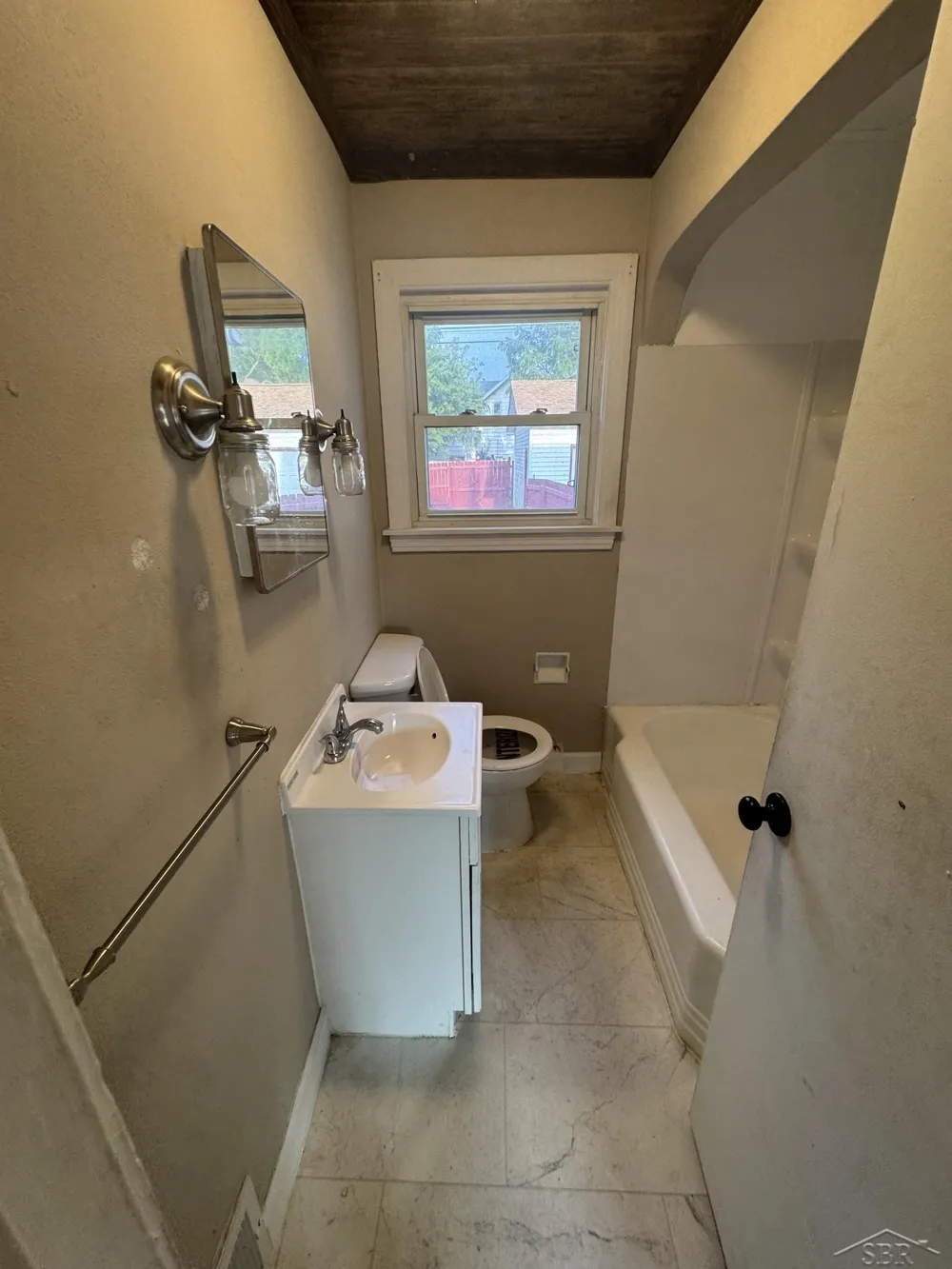 813 Fitzhugh Street Bay City City, MI 48708