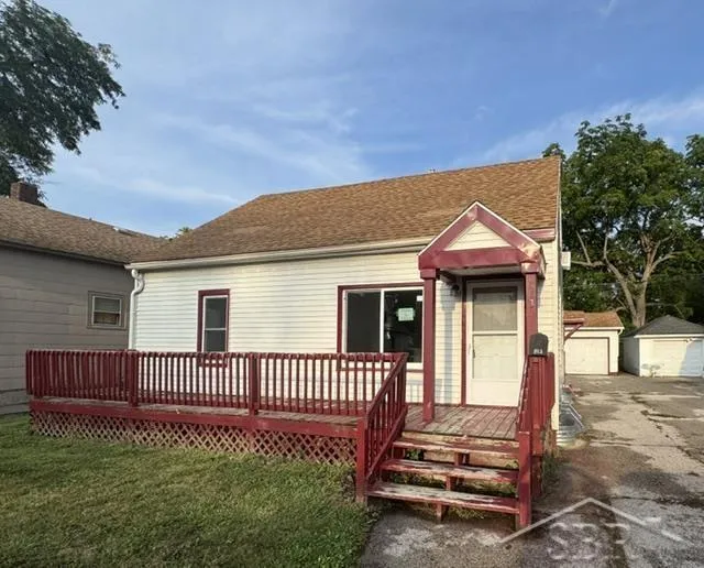 813 Fitzhugh Street Bay City City, MI 48708