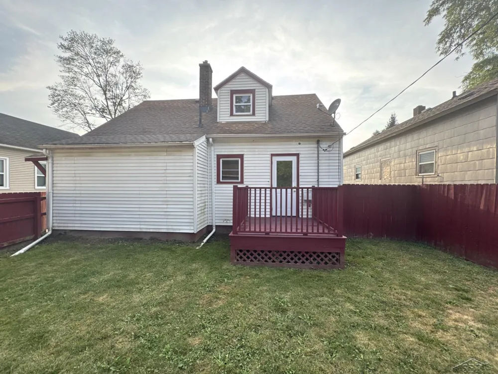 813 Fitzhugh Street Bay City City, MI 48708