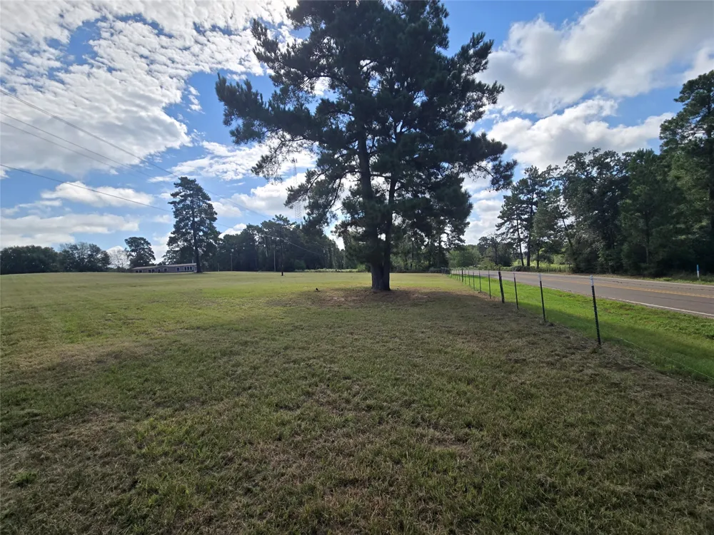 5789 Fm 811 Centerville, TX 75833