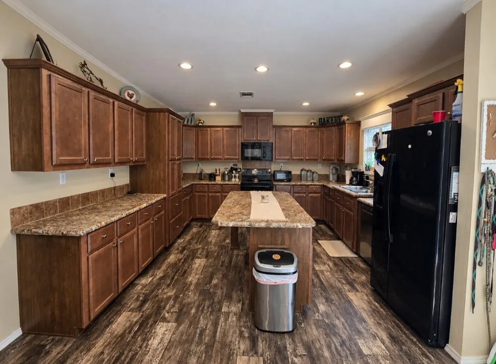 5789 Fm 811 Centerville, TX 75833