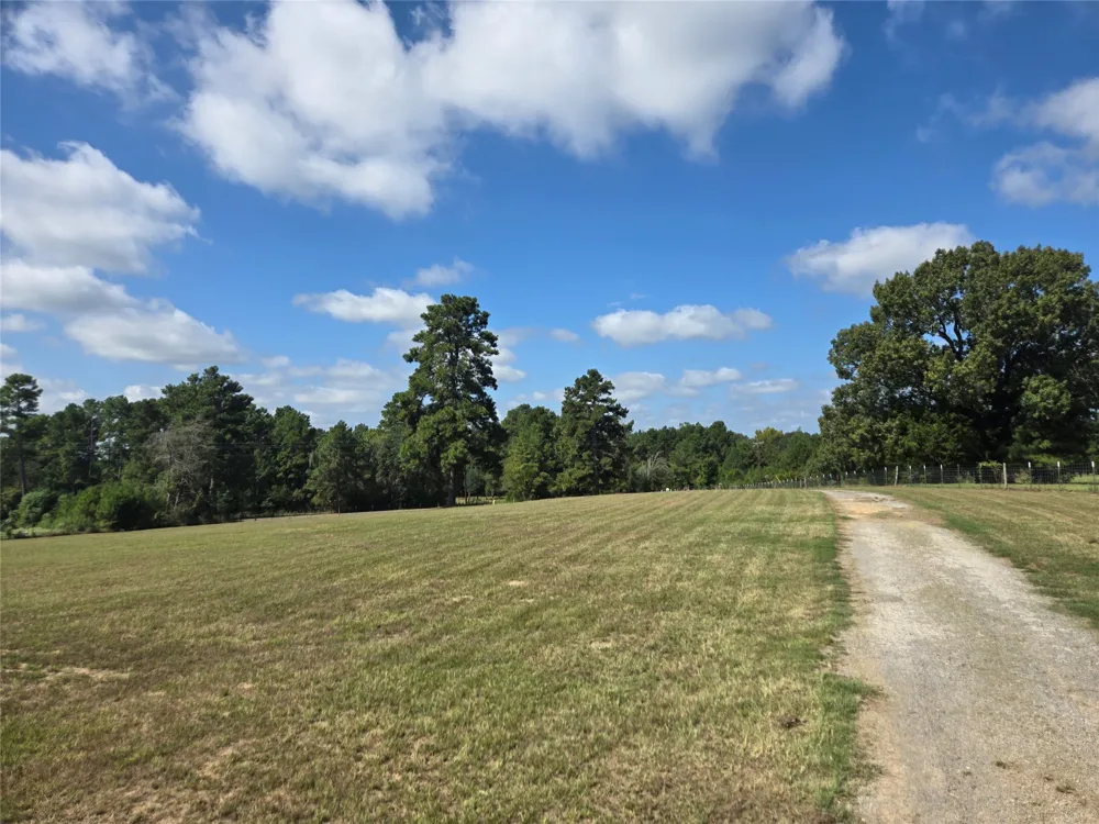 5789 Fm 811 Centerville, TX 75833