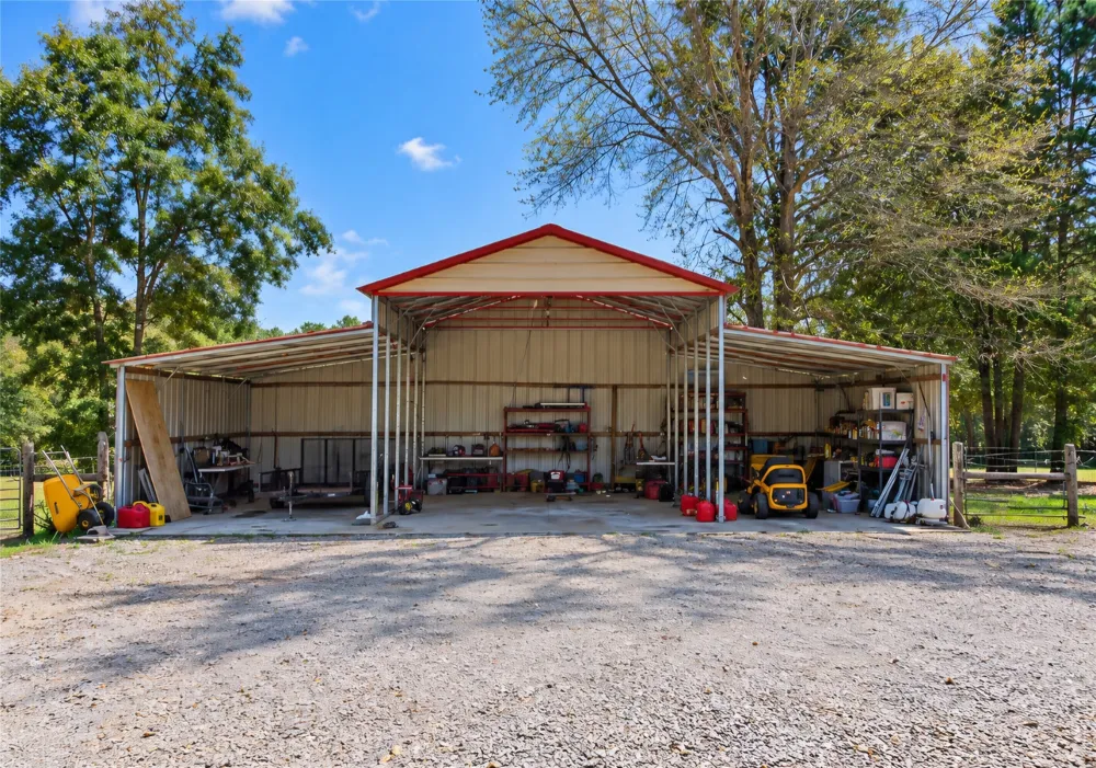 5789 Fm 811 Centerville, TX 75833