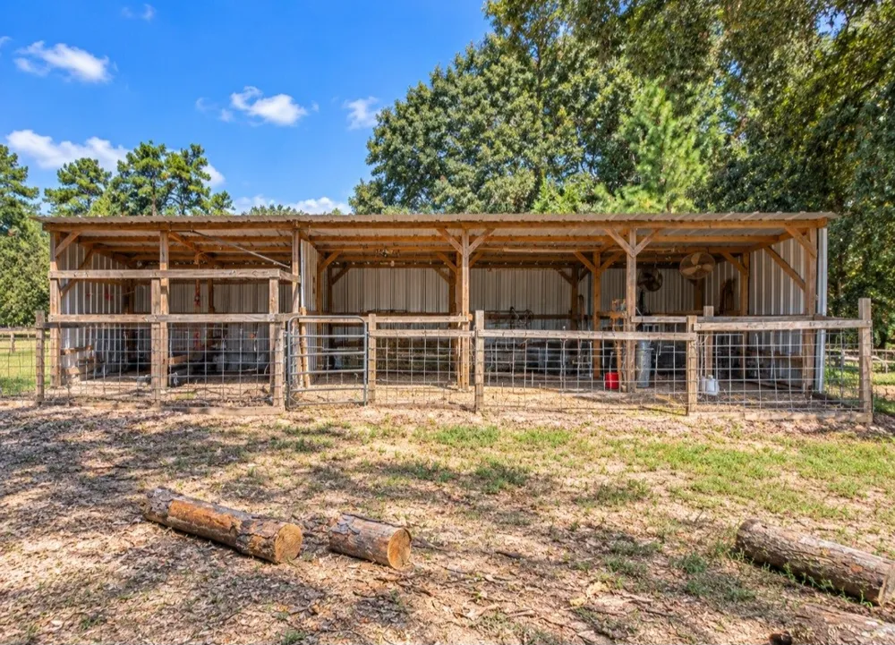 5789 Fm 811 Centerville, TX 75833