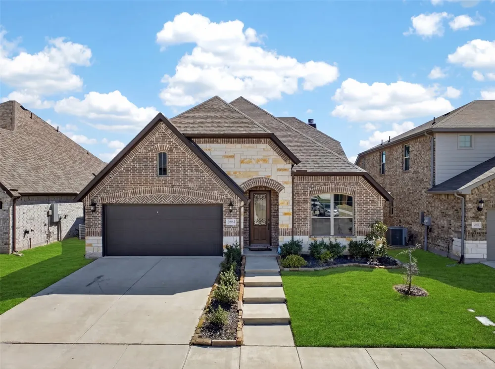 3245 Ribisl Lane Royse City, TX 75189