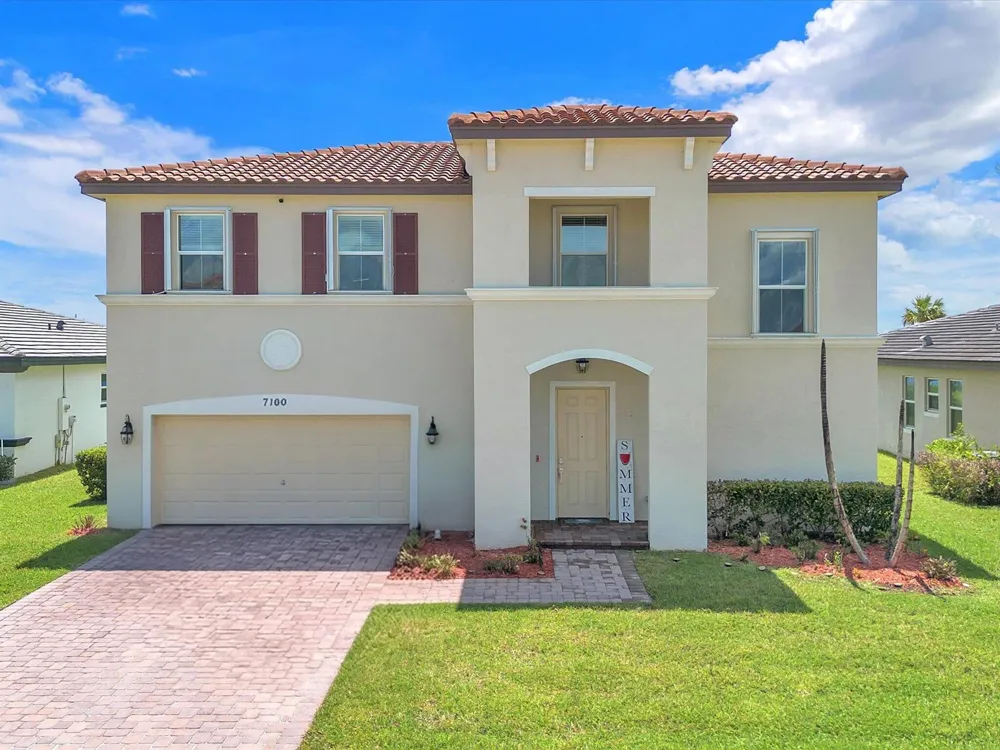7190 NW Farnsworth Circle Port St. Lucie, FL 34987