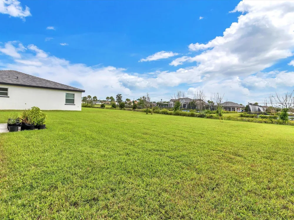 7190 NW Farnsworth Circle Port St. Lucie, FL 34987