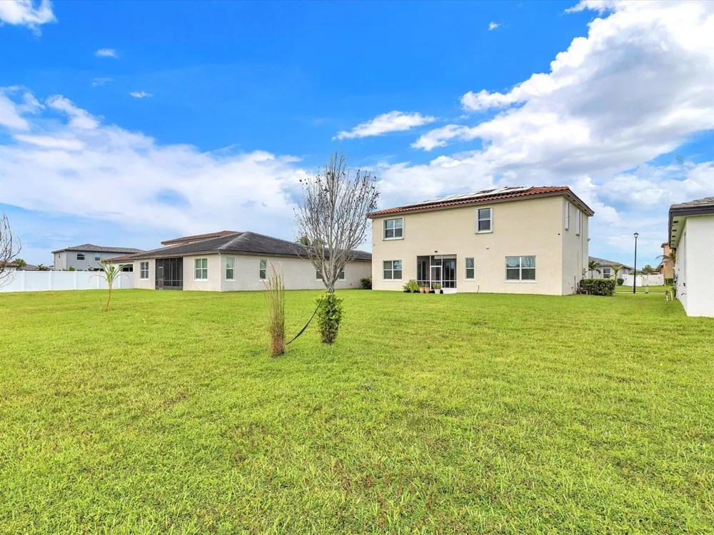 7190 NW Farnsworth Circle Port St. Lucie, FL 34987