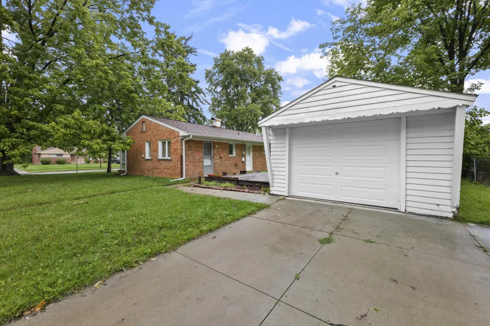1316 Wacon Drive Troy, MI 48083