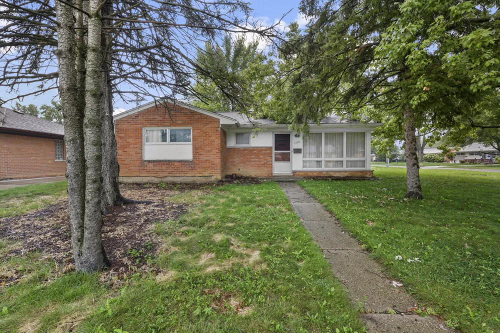 1316 Wacon Drive Troy, MI 48083