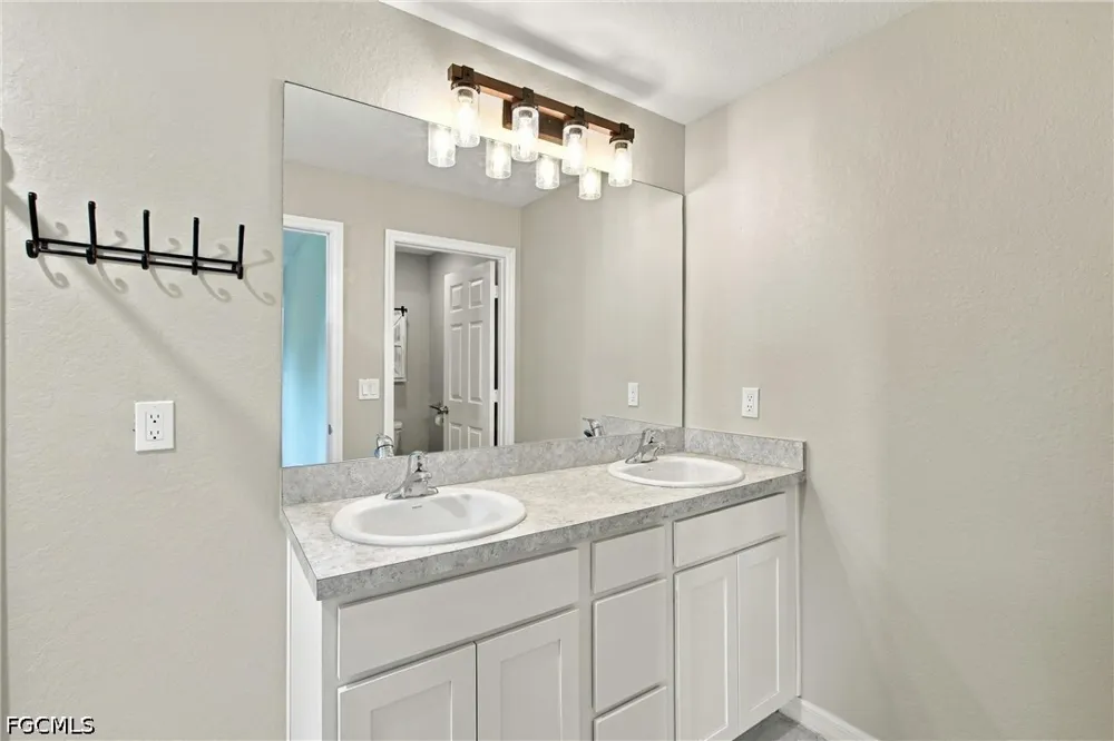 NE 34th Lane Cape Coral, FL 33909
