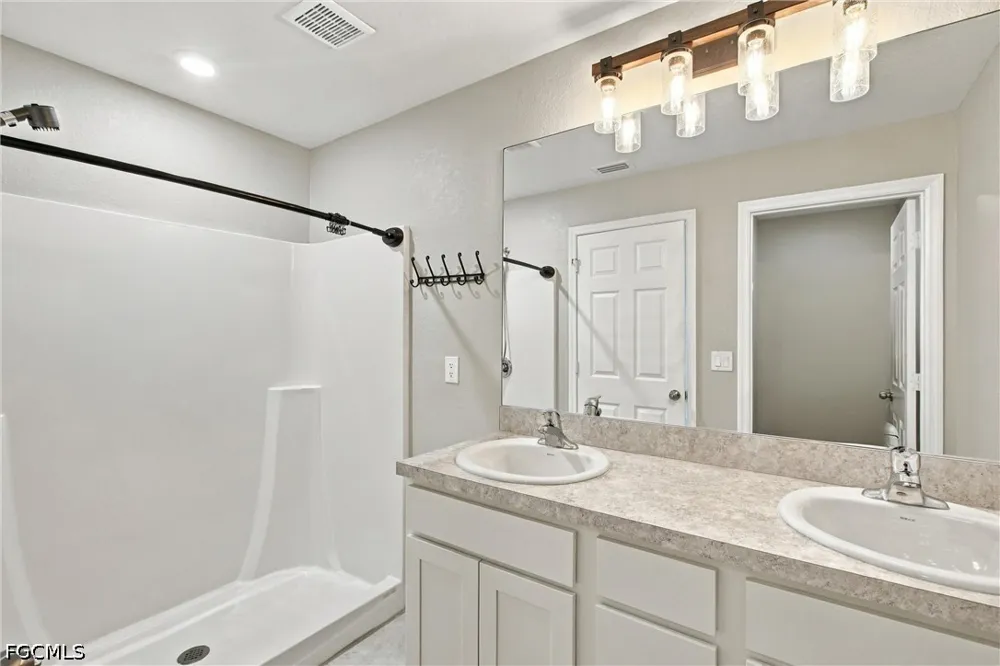 NE 34th Lane Cape Coral, FL 33909