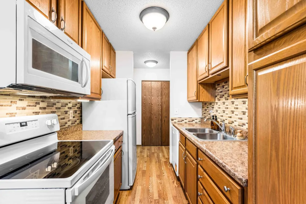 801 32 AVENUE #Unit A-101 Fargo, ND 58102