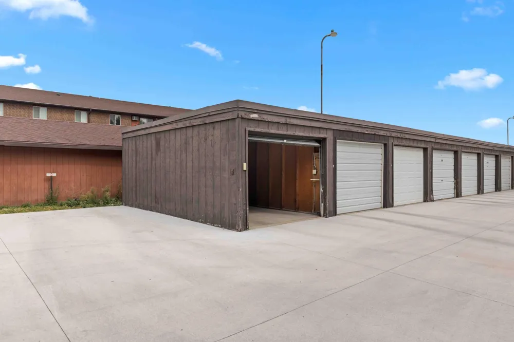 801 32 AVENUE #Unit A-101 Fargo, ND 58102