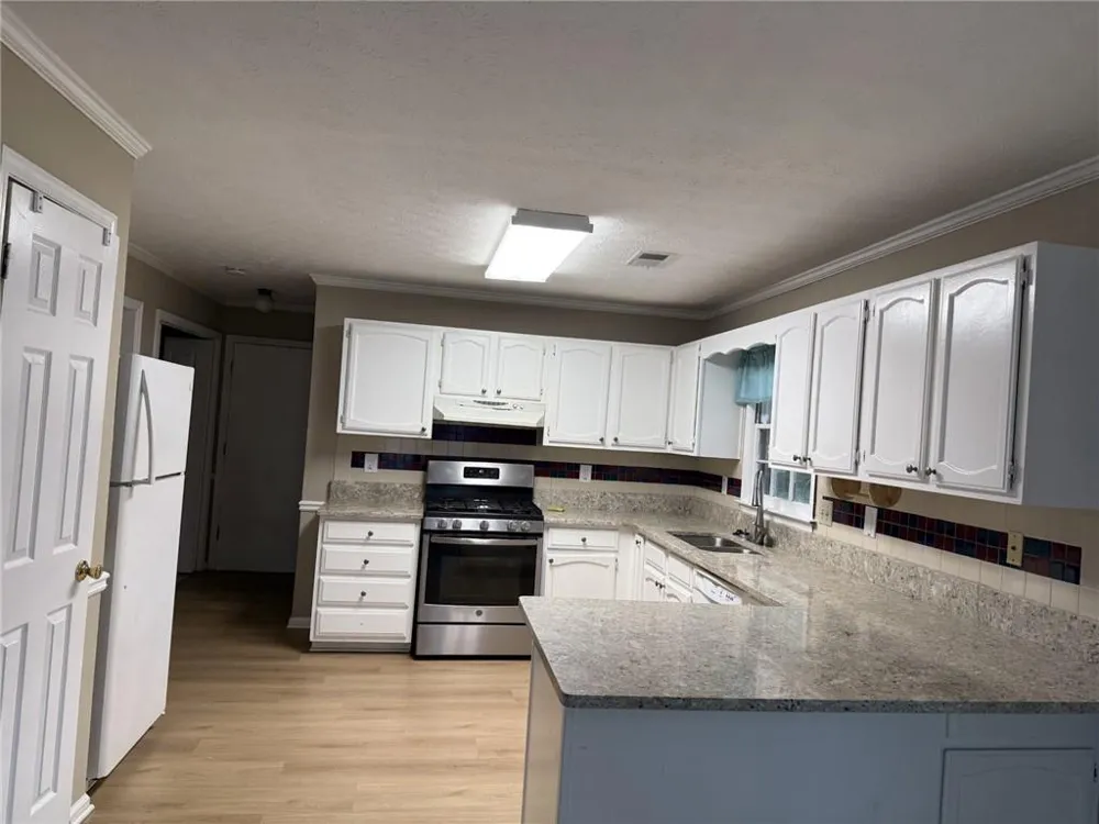 2130 Crescentview Drive Lawrenceville, GA 30044