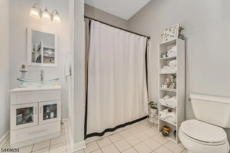 17 William Martin Way #17 Unit 17 Flemington, NJ 08822