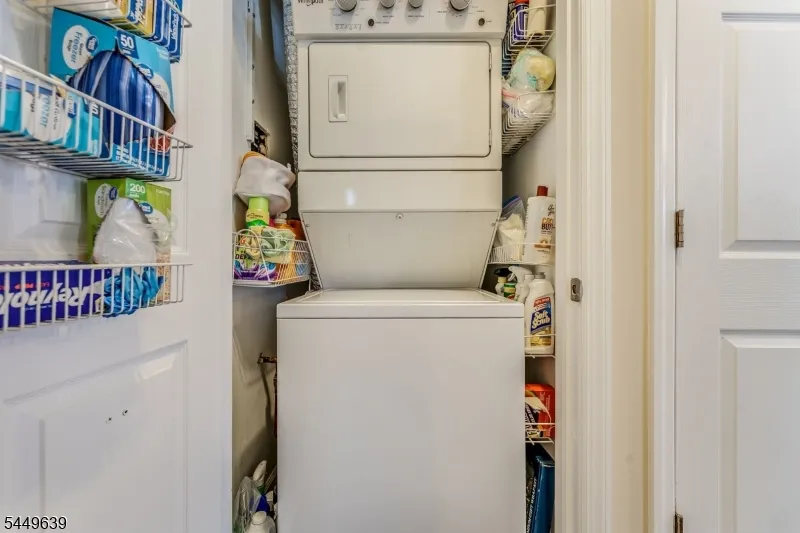 17 William Martin Way #17 Unit 17 Flemington, NJ 08822
