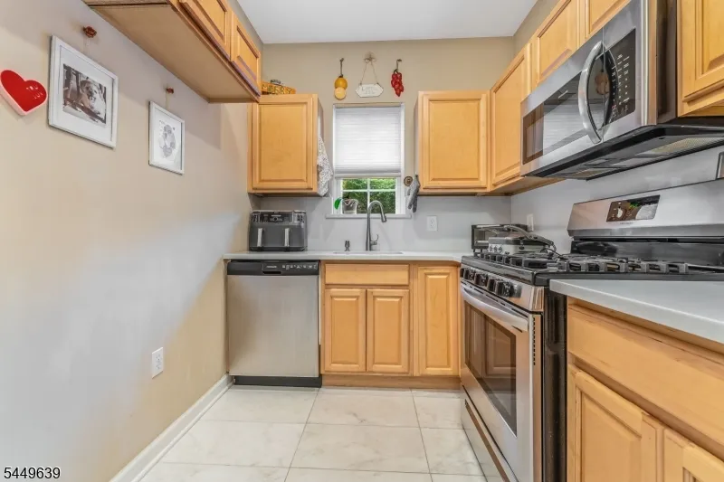 17 William Martin Way #17 Unit 17 Flemington, NJ 08822