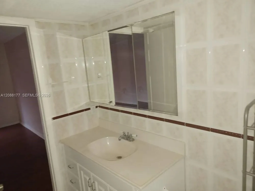 7170 Fairway Dr #M2 Miami Lakes, FL 33014