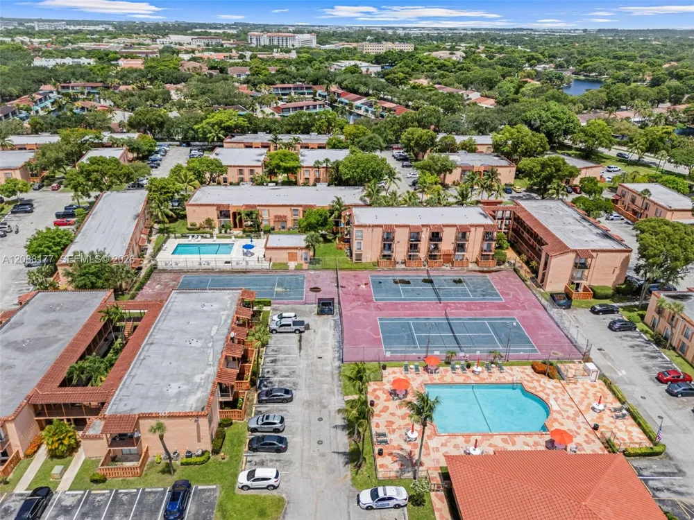 7170 Fairway Dr #M2 Miami Lakes, FL 33014