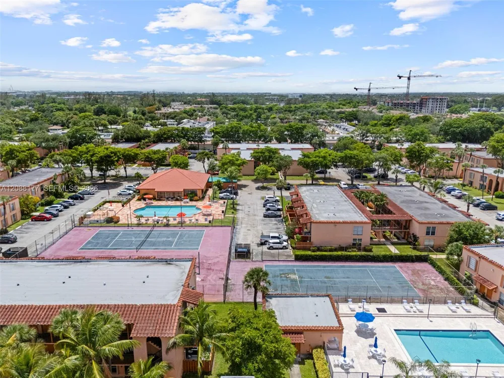 7170 Fairway Dr #M2 Miami Lakes, FL 33014