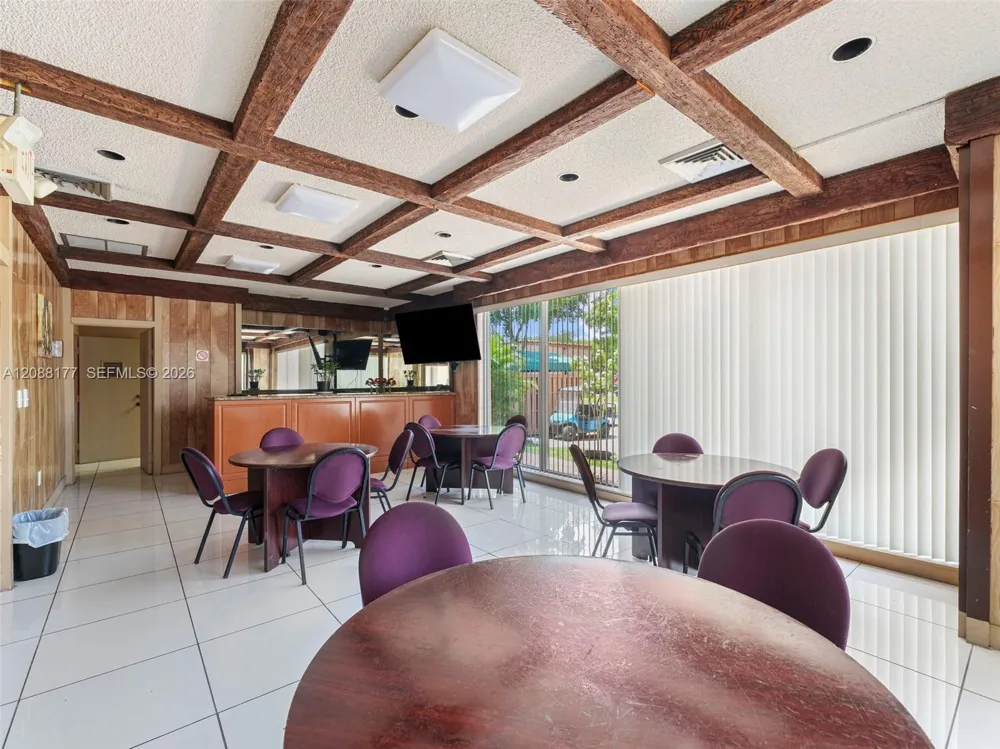 7170 Fairway Dr #M2 Miami Lakes, FL 33014