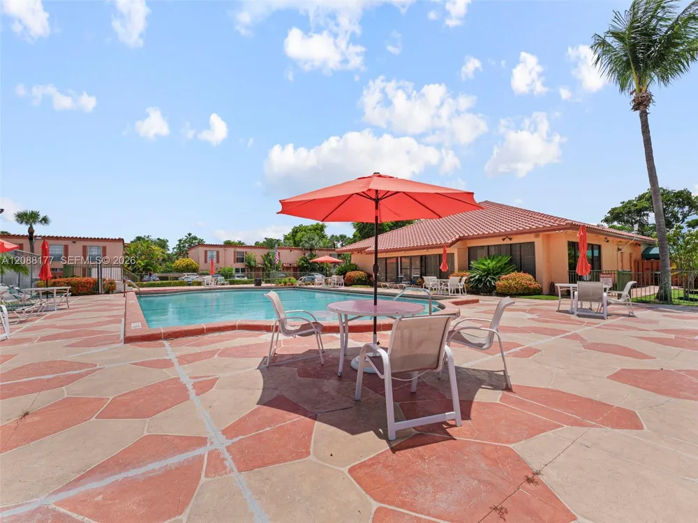 7170 Fairway Dr #M2 Miami Lakes, FL 33014