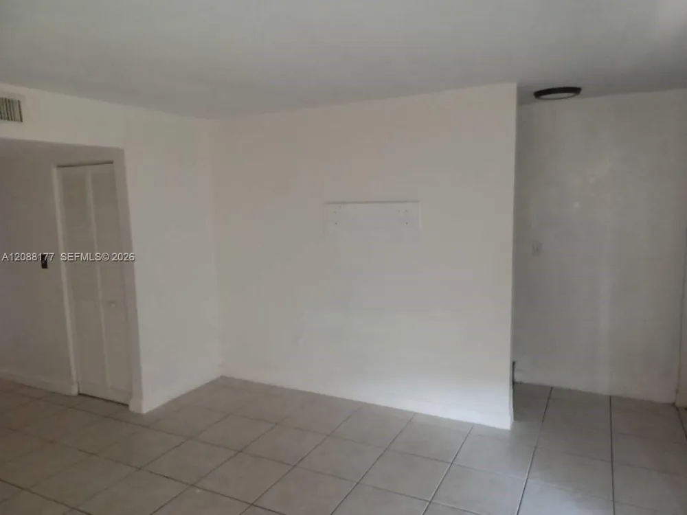 7170 Fairway Dr #M2 Miami Lakes, FL 33014