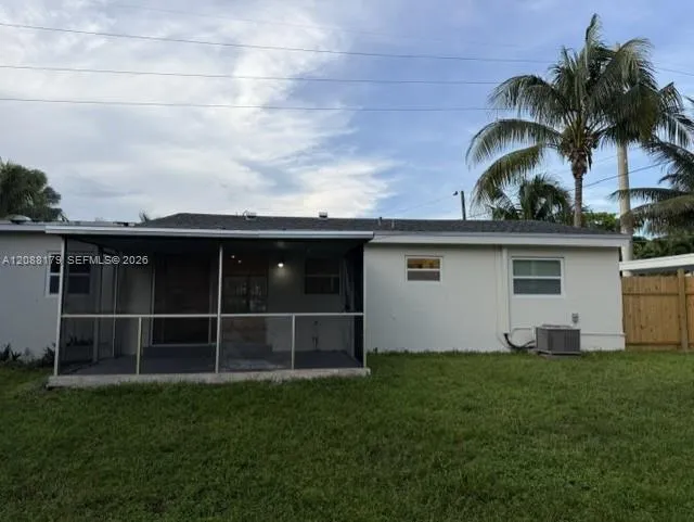 3034 Arthur St Hollywood, FL 33021