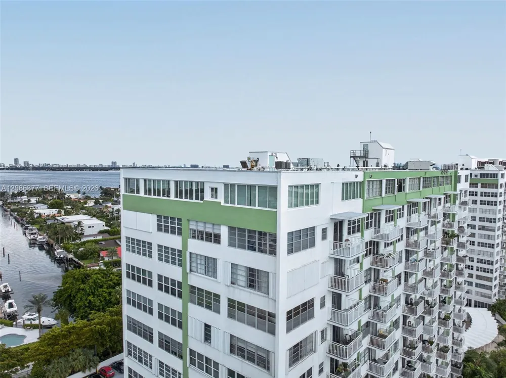 2150 Sans Souci Blvd #PH-D1 North Miami, FL 33181