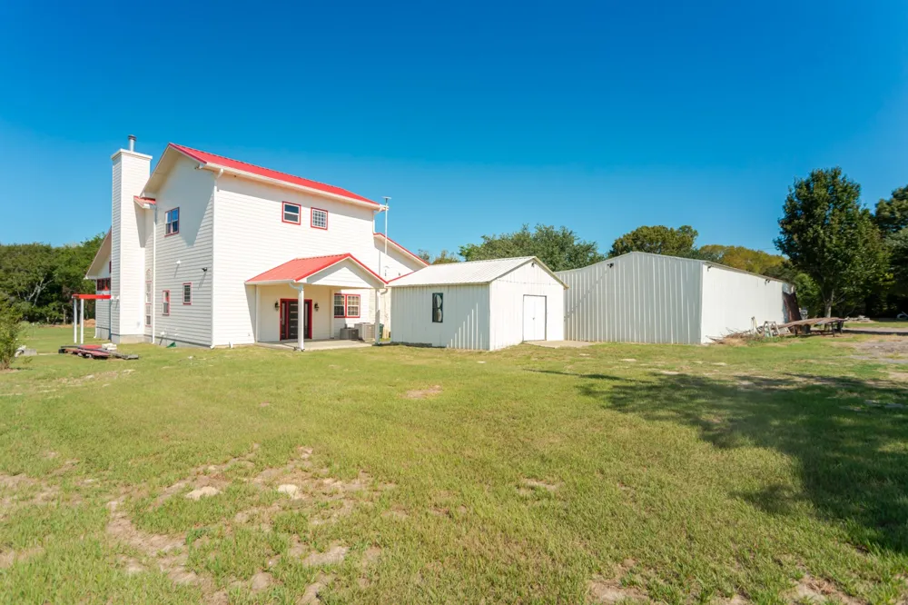 2548 Fm 857 Grand Saline, TX 75140