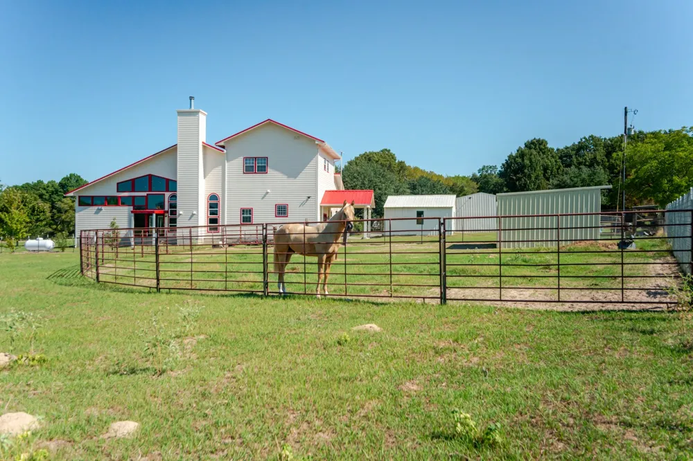 2548 Fm 857 Grand Saline, TX 75140