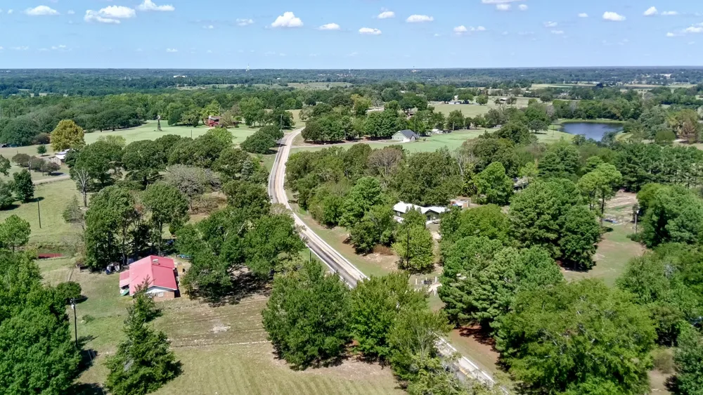 2548 Fm 857 Grand Saline, TX 75140