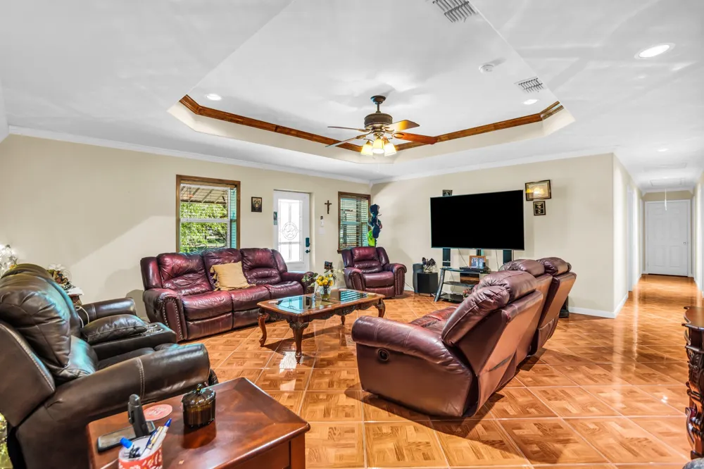 2548 Fm 857 Grand Saline, TX 75140