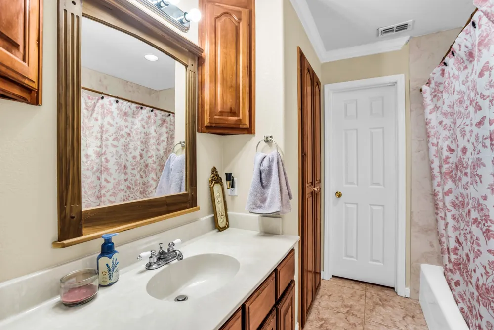 2548 Fm 857 Grand Saline, TX 75140