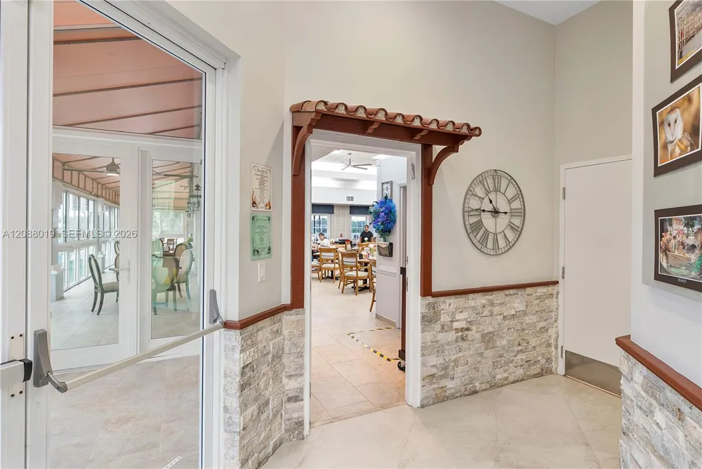 5952 Regal Glen Dr #102 Boynton Beach, FL 33437