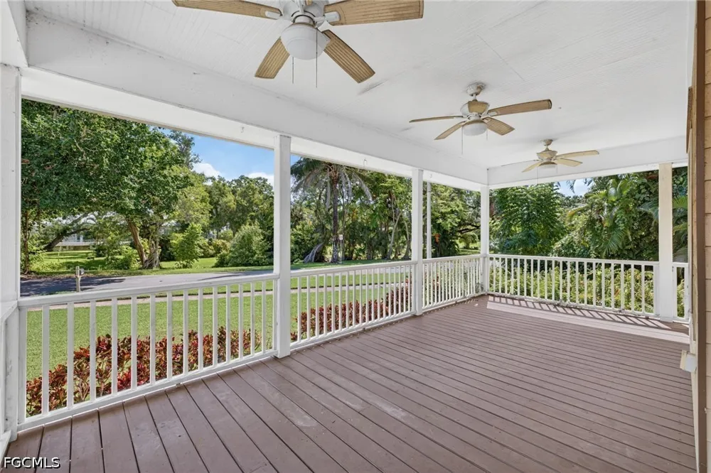 Manuels Drive Fort Myers, FL 33901