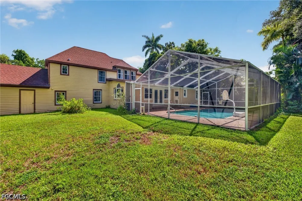 Manuels Drive Fort Myers, FL 33901