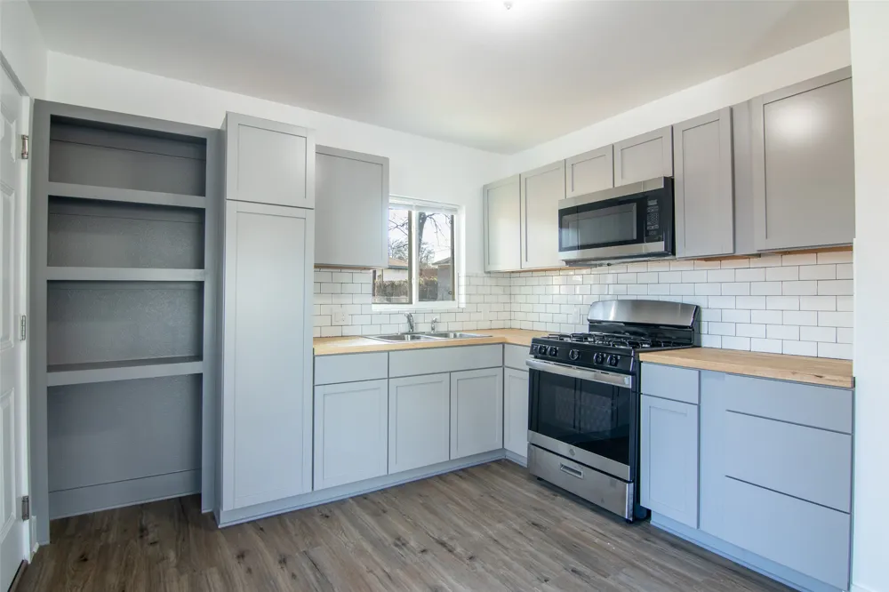 3203 E 16th Street Austin, TX 78721