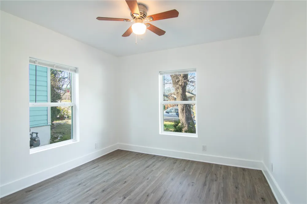 3203 E 16th Street Austin, TX 78721