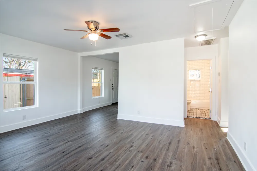 3203 E 16th Street Austin, TX 78721