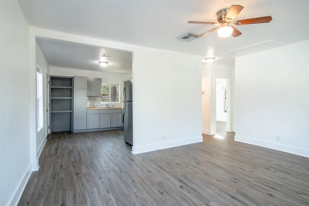 3203 E 16th Street Austin, TX 78721